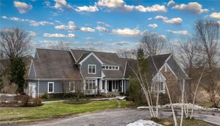 31900 Pinetree Road, Pepper Pike, OH 44124