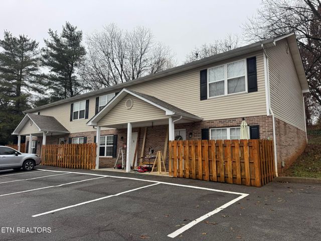 320 Chilhowee School Rd, Seymour, TN 37865