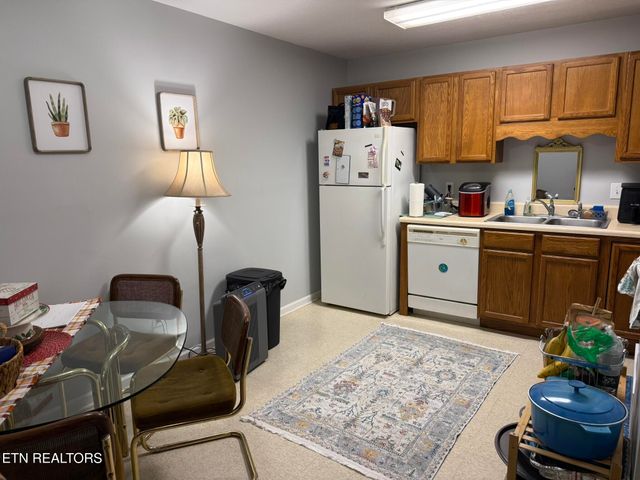 320 Chilhowee School Rd, Seymour, TN 37865