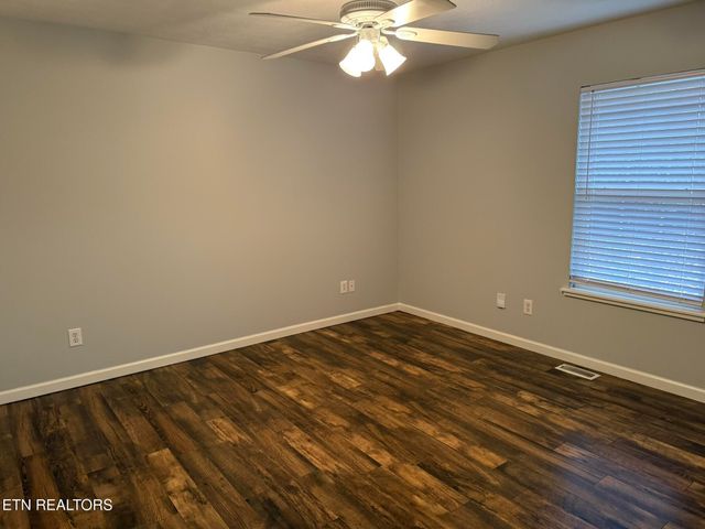 320 Chilhowee School Rd, Seymour, TN 37865