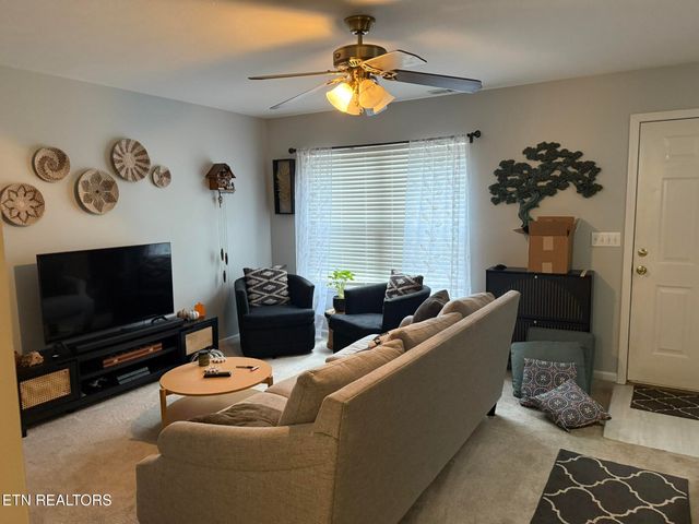 320 Chilhowee School Rd, Seymour, TN 37865