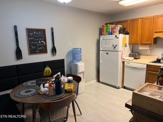 320 Chilhowee School Rd, Seymour, TN 37865