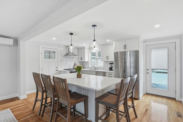 42 Matthies St, Beverly, MA 01915