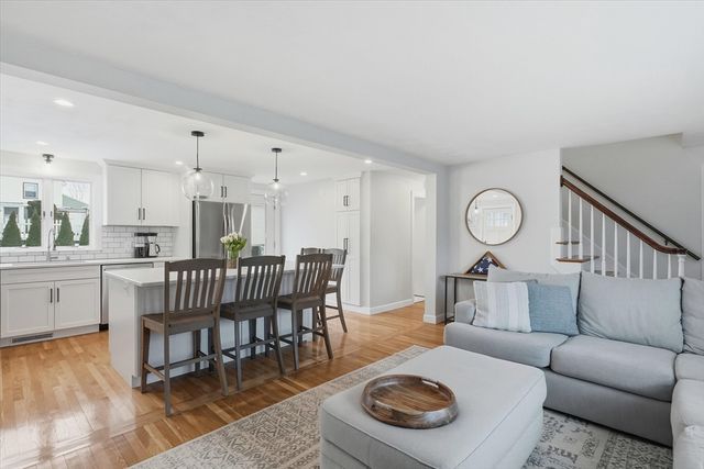 42 Matthies St, Beverly, MA 01915