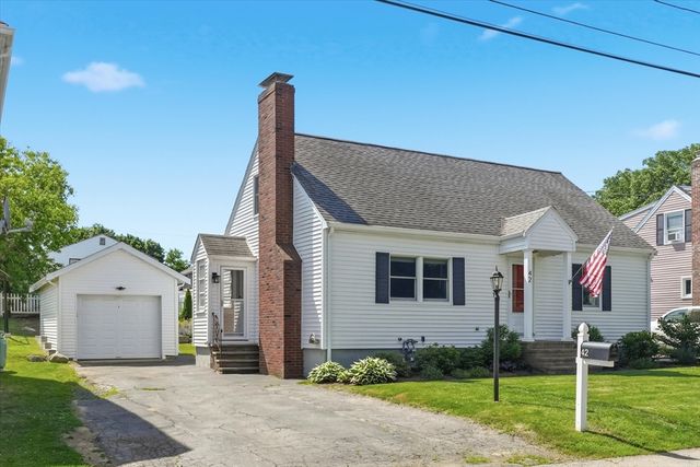 42 Matthies St, Beverly, MA 01915