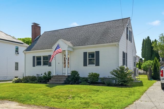 42 Matthies St, Beverly, MA 01915