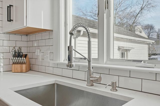 42 Matthies St, Beverly, MA 01915