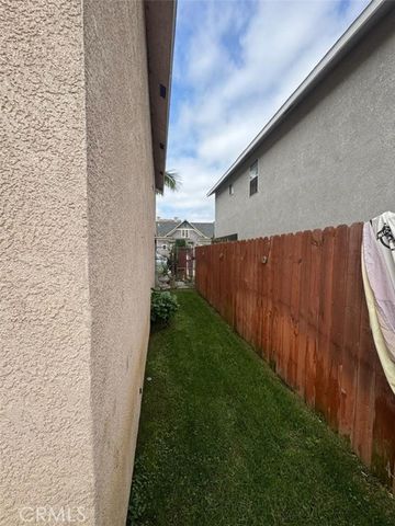 348 Daisy Avenue, Long Beach, CA 90802