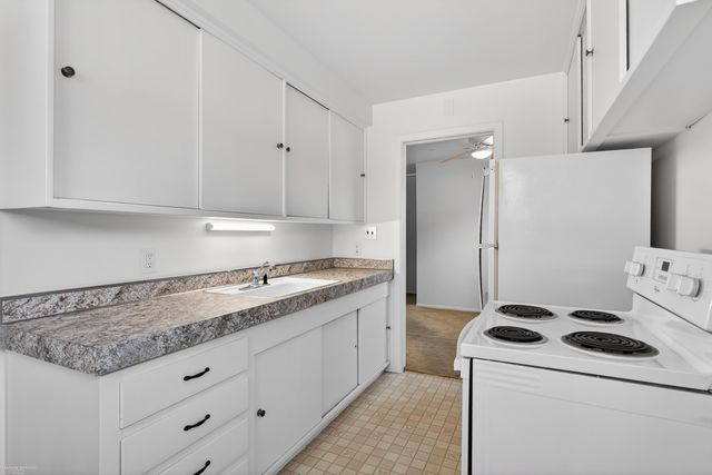 26206 Dale Court, Roseville, MI 48066