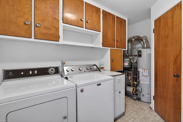 26206 Dale Court, Roseville, MI 48066