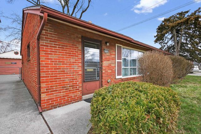 26206 Dale Court, Roseville, MI 48066