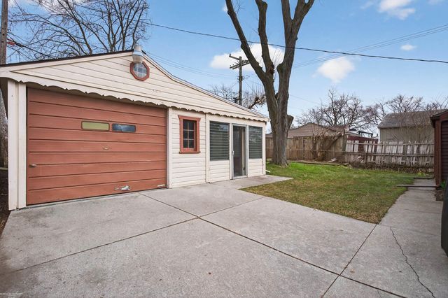 26206 Dale Court, Roseville, MI 48066