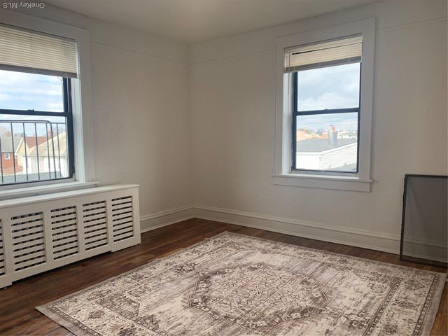 203 Willis Avenue 3E, Mineola, NY 11501