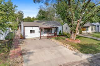 5714 Castle Dr, Wichita, KS 67218