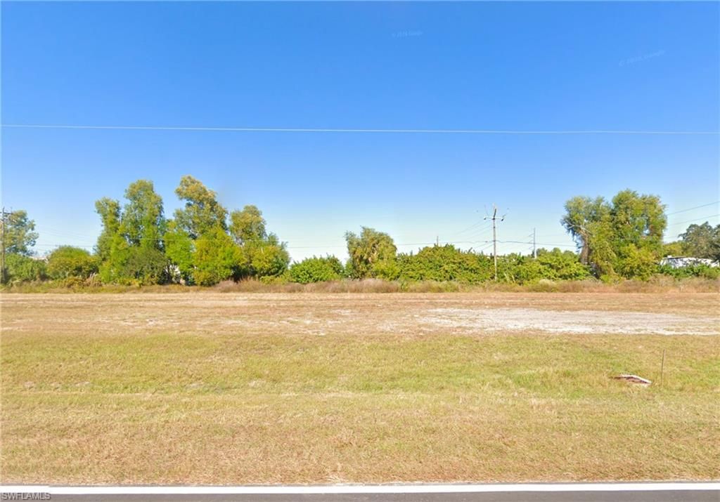 Image 1 of property listing at 919 Kismet PKWY E, Cape Coral, FL 33909