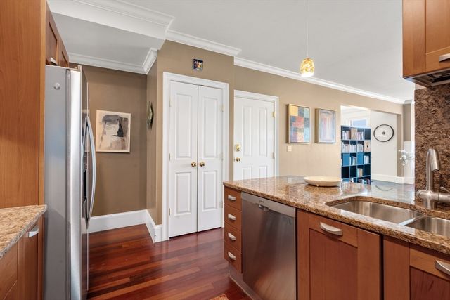 19 Bay State Road 4, Boston, MA 02215