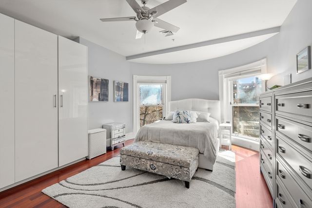 19 Bay State Road 4, Boston, MA 02215