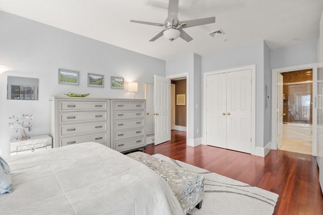 19 Bay State Road 4, Boston, MA 02215