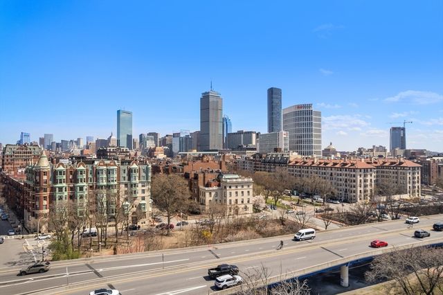 19 Bay State Road 4, Boston, MA 02215