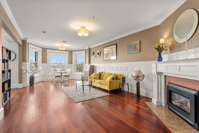 19 Bay State Road 4, Boston, MA 02215