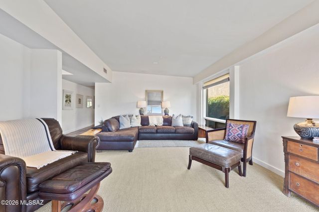 137 S Shadow Creek Place, Tucson, AZ 85748