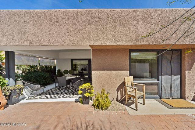 137 S Shadow Creek Place, Tucson, AZ 85748
