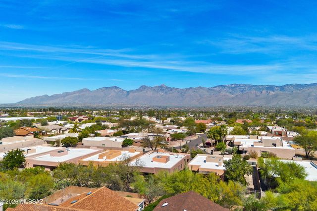 137 S Shadow Creek Place, Tucson, AZ 85748