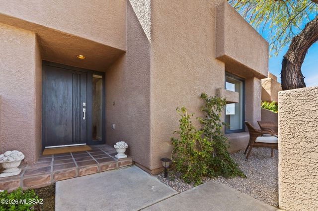 137 S Shadow Creek Place, Tucson, AZ 85748