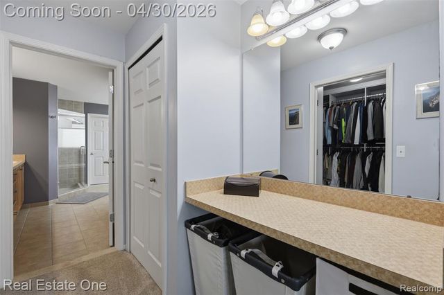 143 Blackberry Drive, White Lake, MI 48386