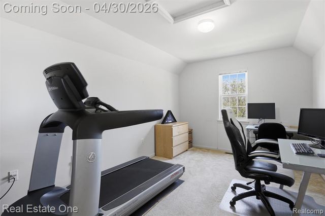 143 Blackberry Drive, White Lake, MI 48386