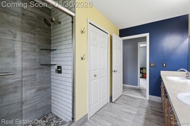 143 Blackberry Drive, White Lake, MI 48386