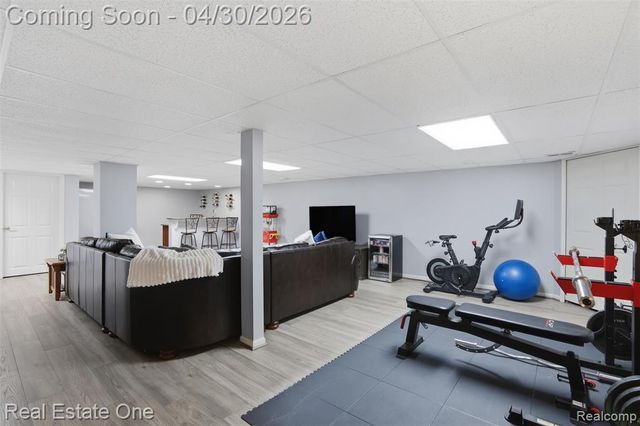 143 Blackberry Drive, White Lake, MI 48386
