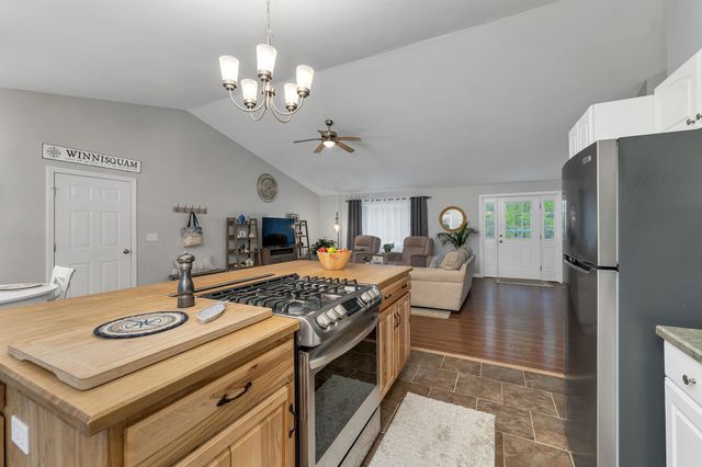 13 Broadview Drive, Sanbornton, NH 03269
