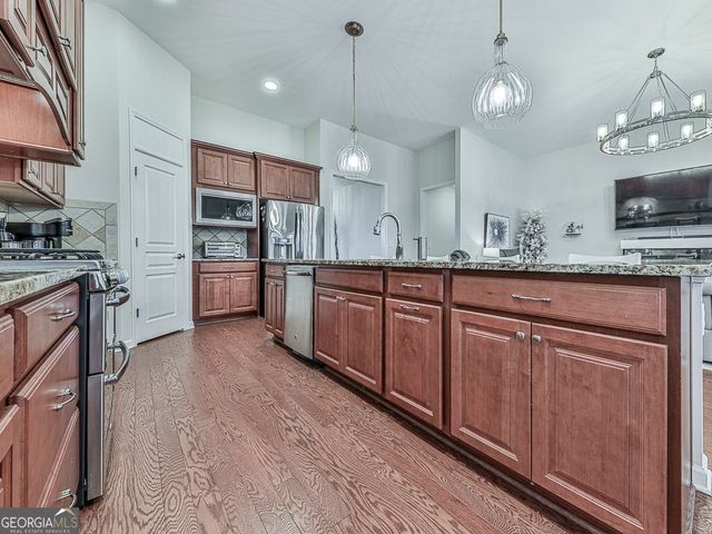 206 Canyon Fairway Trace, Canton, GA 30114