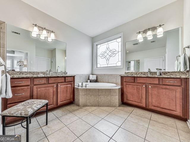 206 Canyon Fairway Trace, Canton, GA 30114