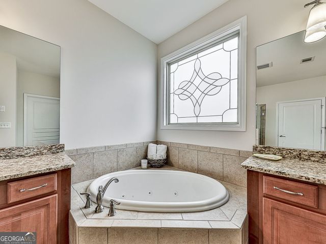 206 Canyon Fairway Trace, Canton, GA 30114