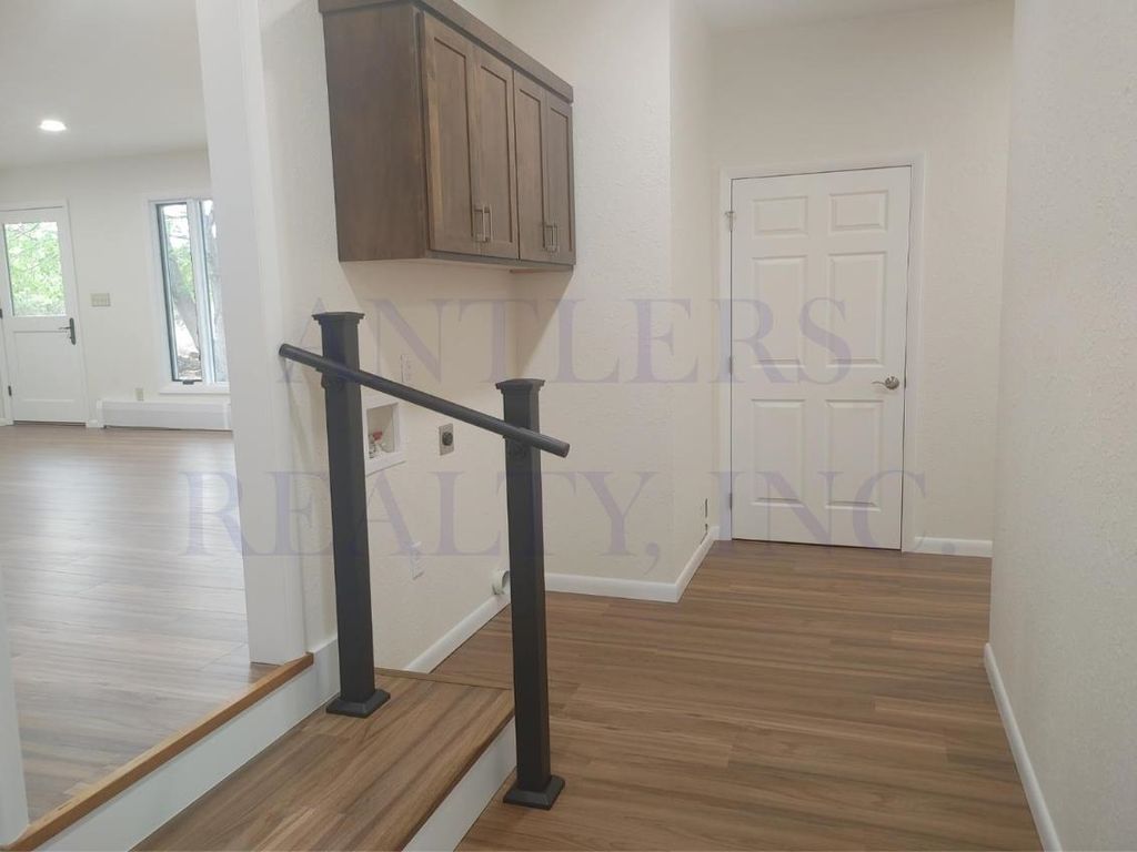 2537 Newton Ave, Cody, WY 82414 photo 6