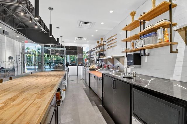 Bakery For Sale in North Miami Beach, North Miami Beach, FL 33160