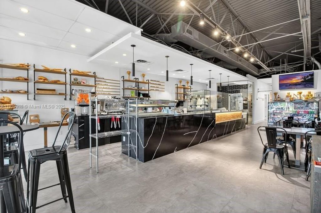 Bakery For Sale in North Miami Beach, North Miami Beach, FL 33160