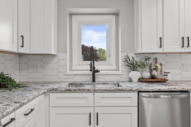 1322 Silent Sunday COURT, Racine, WI 53402