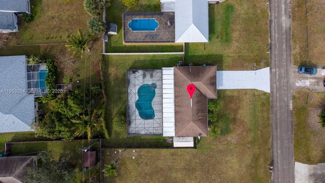 672 SW Stillman Ave, Port St. Lucie, FL 34953