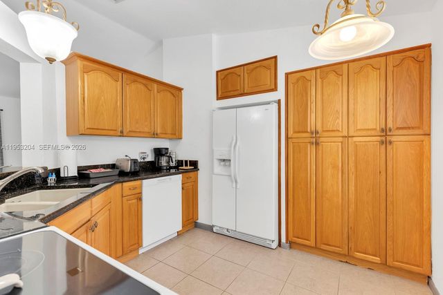 672 SW Stillman Ave, Port St. Lucie, FL 34953