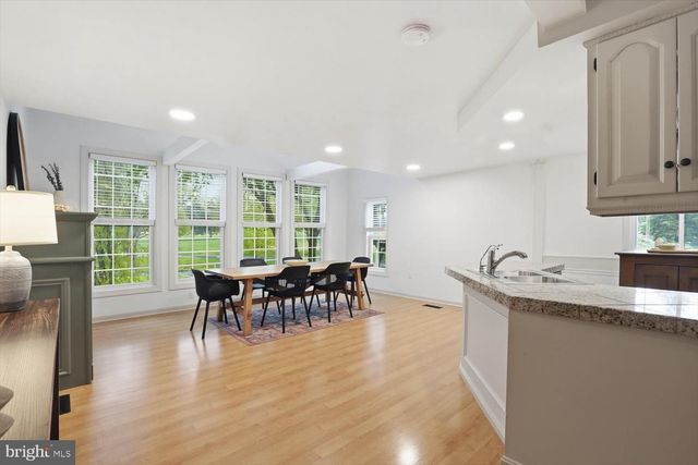 135 S CEDAR ST, Lititz, PA 17543
