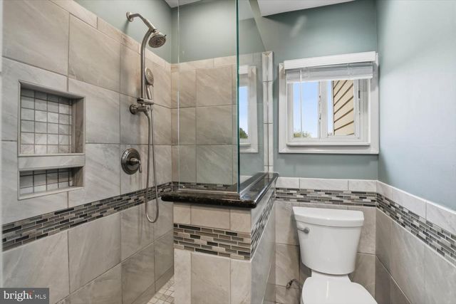 135 S CEDAR ST, Lititz, PA 17543