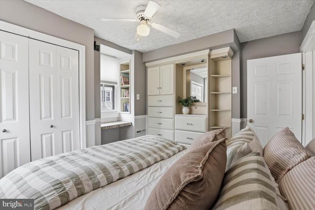 135 S CEDAR ST, Lititz, PA 17543