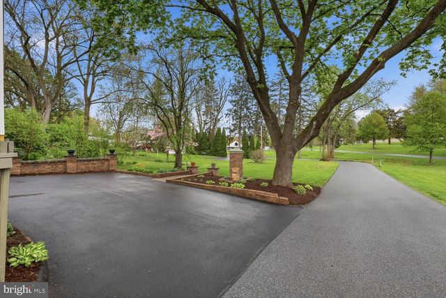 135 S CEDAR ST, Lititz, PA 17543