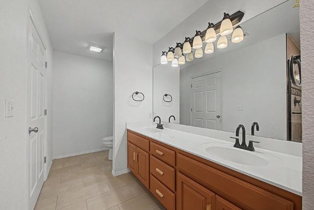 4 Sarum Lane, Bella Vista, AR 72714
