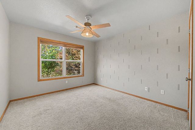 4 Sarum Lane, Bella Vista, AR 72714