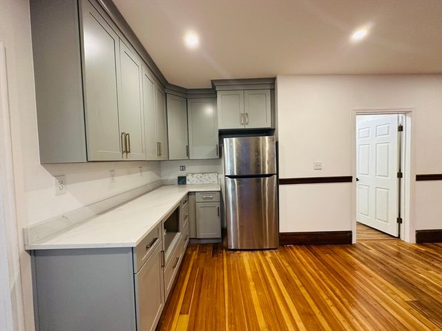 105 Nottinghill Rd 2, Boston, MA 02135