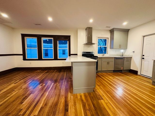 105 Nottinghill Rd 2, Boston, MA 02135